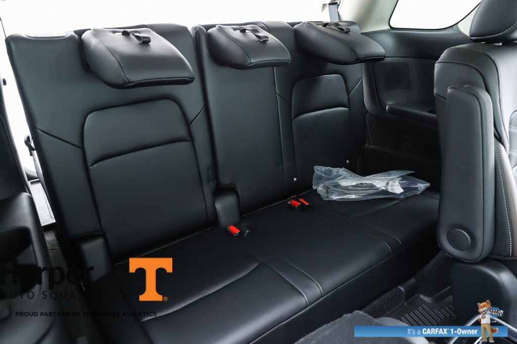 Used 2024 Nissan Pathfinder Platinum image 40