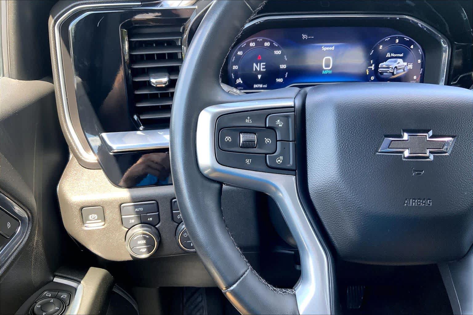 Used 2023 Chevrolet Silverado 1500 RST AWD/4WD image 23