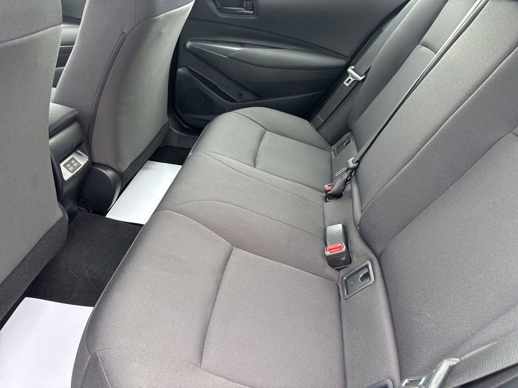 Used 2025 Toyota Corolla LE image 26