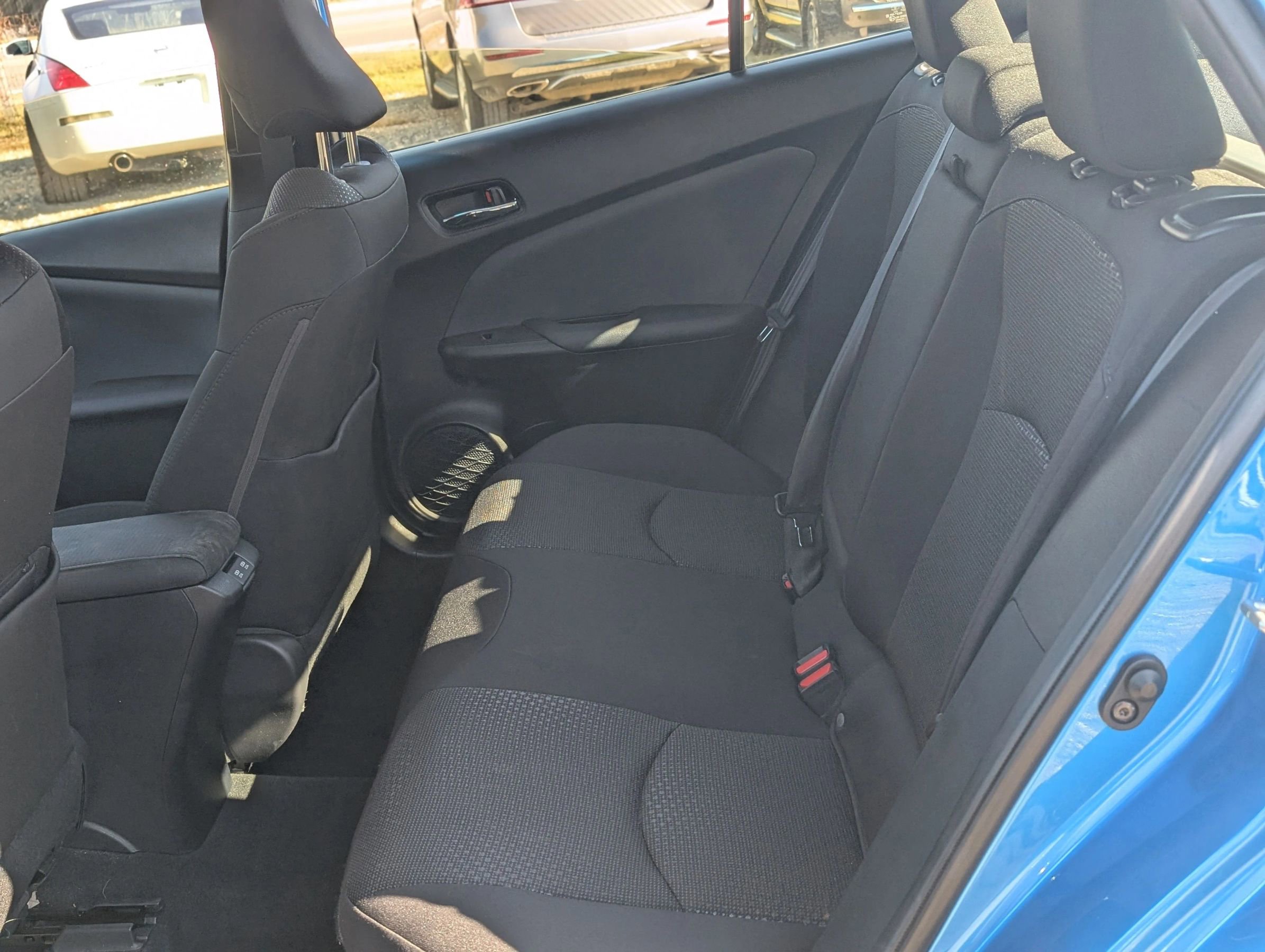 Used 2022 Toyota Prius LE image 19