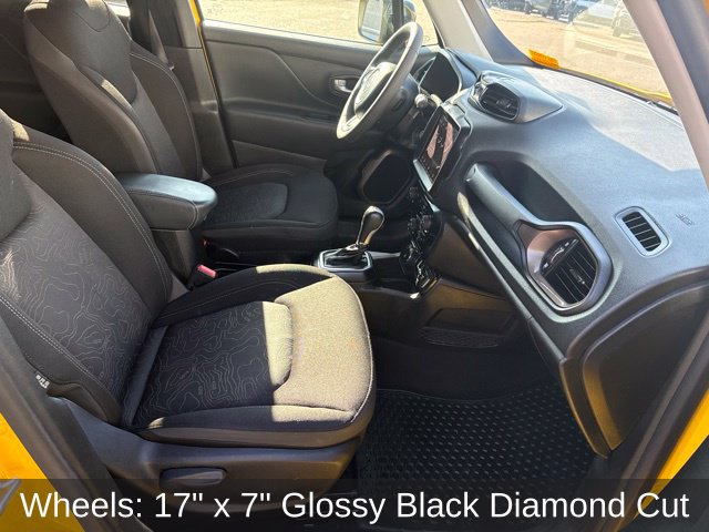 Used 2023 Jeep Renegade Latitude AWD/4WD image 24