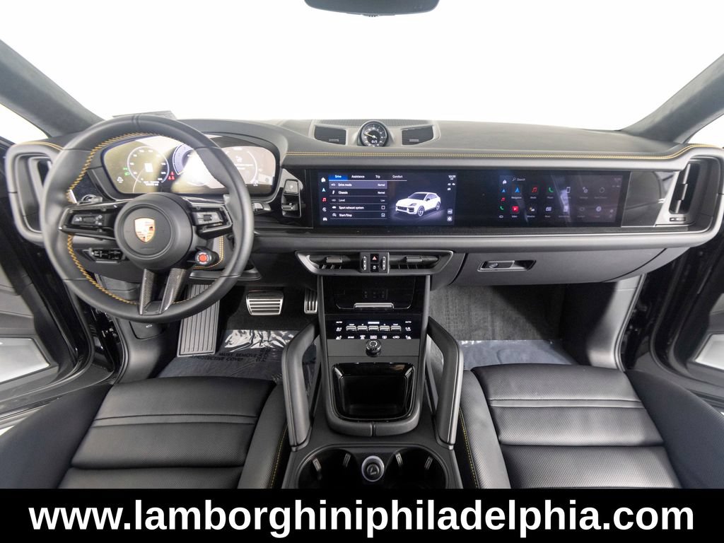Used 2024 Porsche Cayenne Turbo GT AWD/4WD image 32