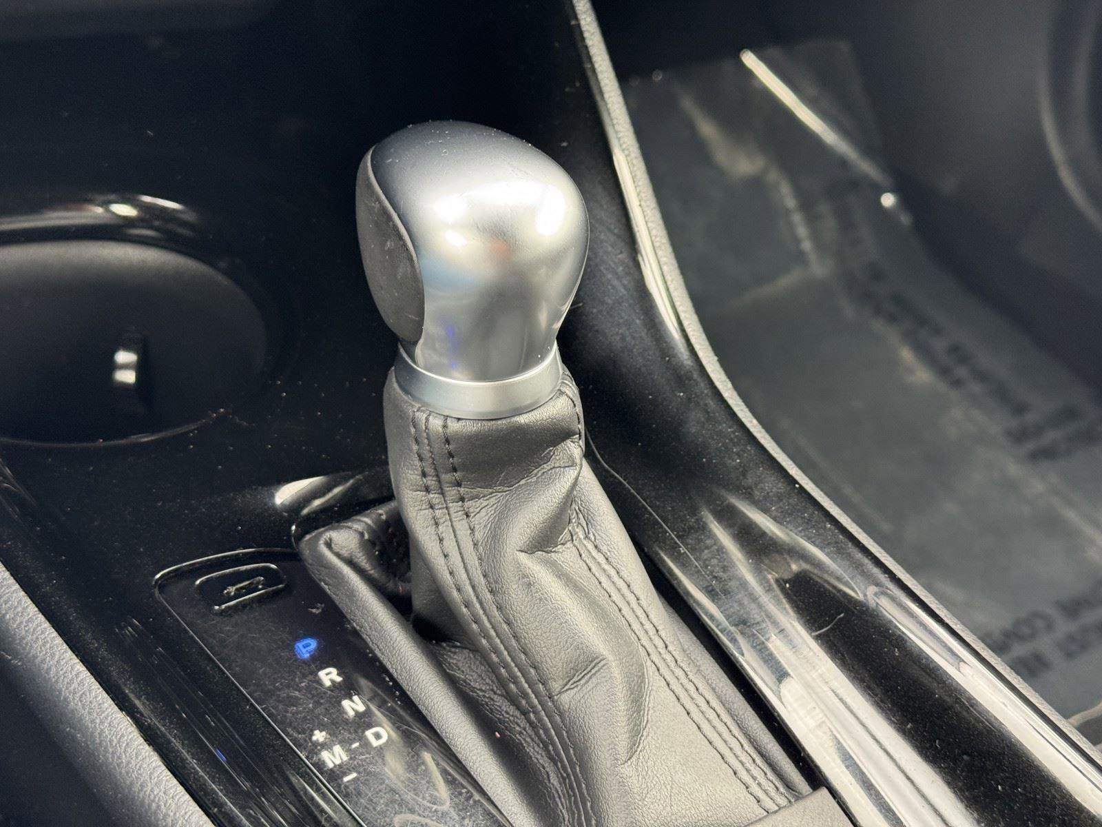 Used 2019 Toyota C-HR XLE image 15