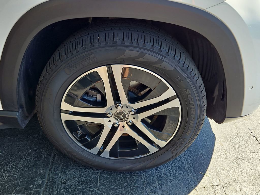 Used 2020 Mercedes-Benz GLS 450 4MATIC image 5