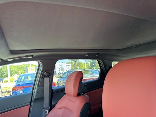 New 2025 Kia Sportage SX Prestige image 11