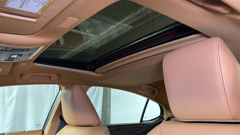 Certified 2024 Lexus ES 350 w/ Premium Package image 6