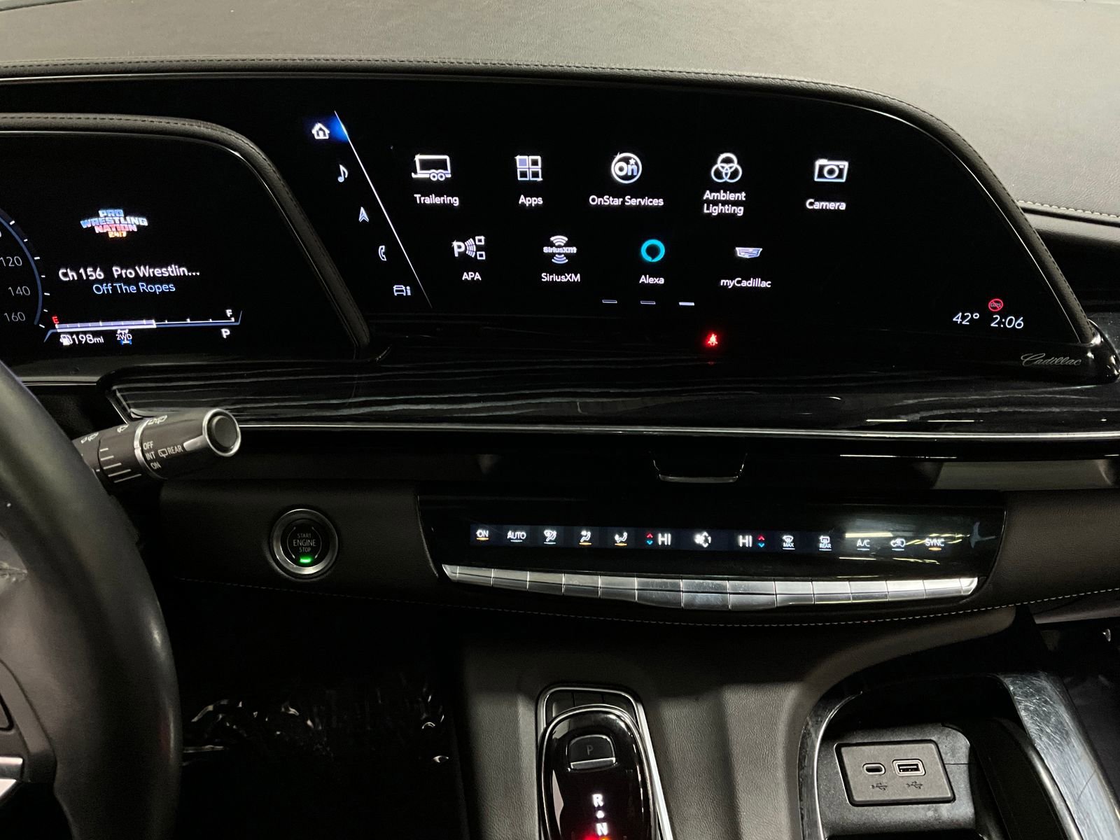 Used 2022 Cadillac Escalade ESV Sport w/ Touring Package image 4