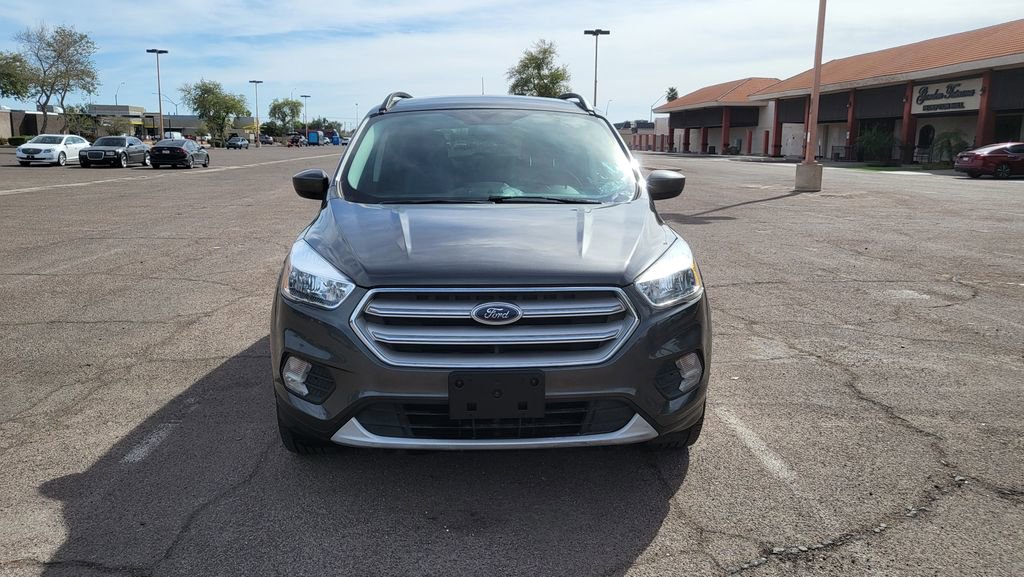 Used 2018 Ford Escape SE w/ SE Sync 3 Package image 3