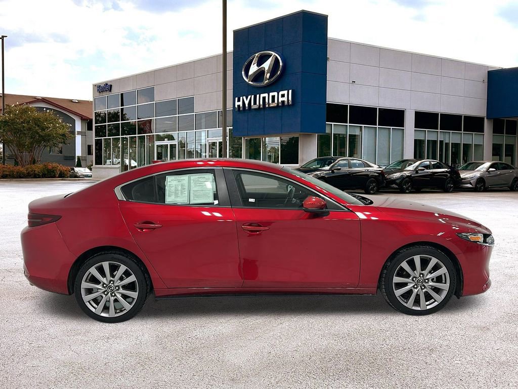 Used 2019 MAZDA MAZDA3 Sedan w/ Preferred Package image 6