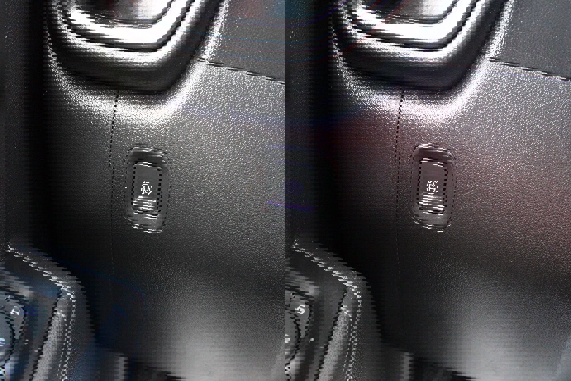 Used 2019 Chevrolet Silverado 1500 Custom Trail Boss w/ Custom Convenience Package image 25