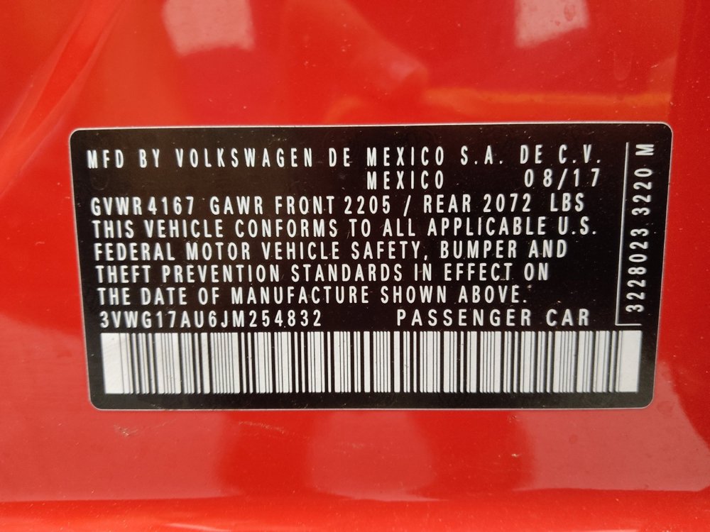 Used 2018 Volkswagen Golf SE image 33