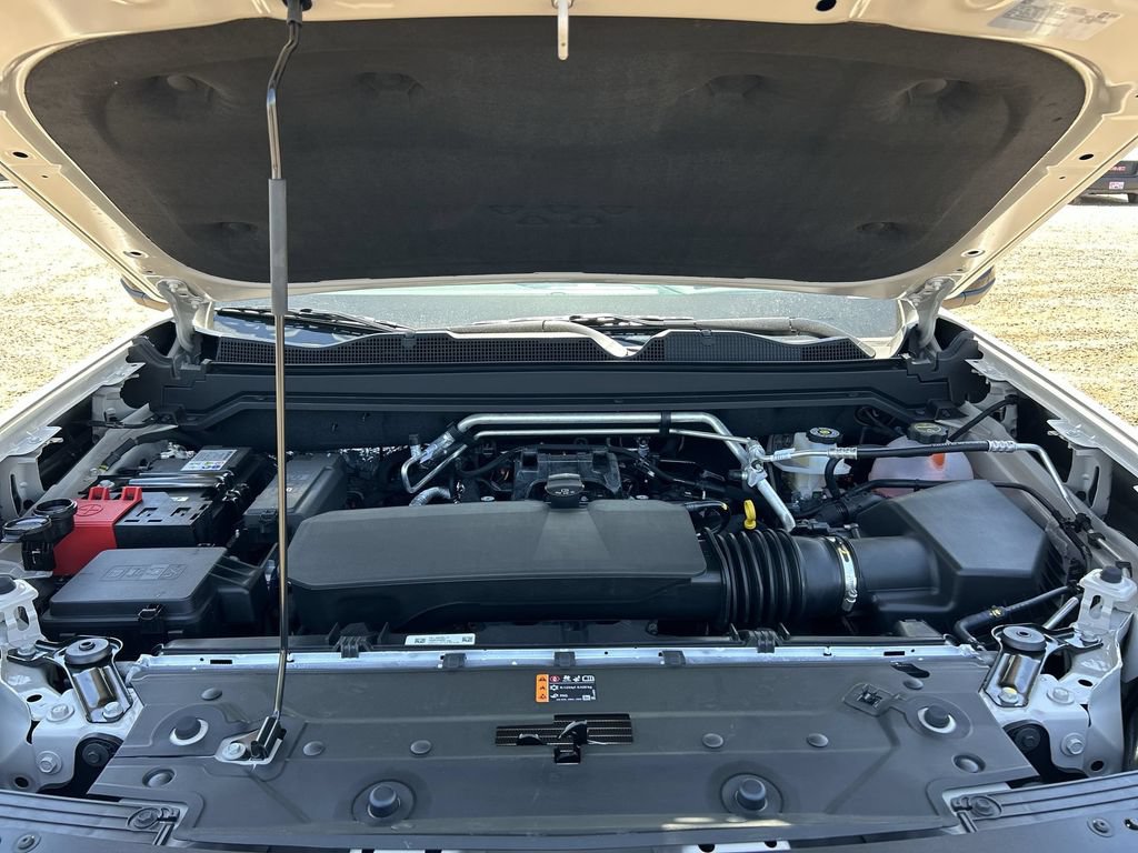 New 2026 GMC Canyon AT4 w/ Technology Plus Package AWD/4WD image 30