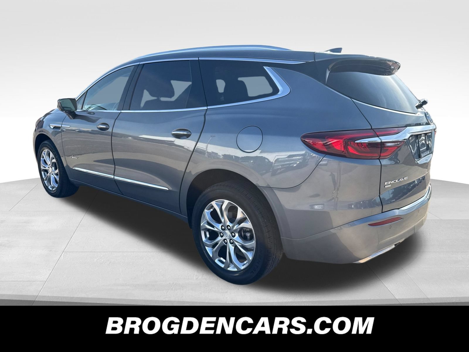 Used 2020 Buick Enclave Avenir w/ Avenir Technology Package AWD/4WD image 9