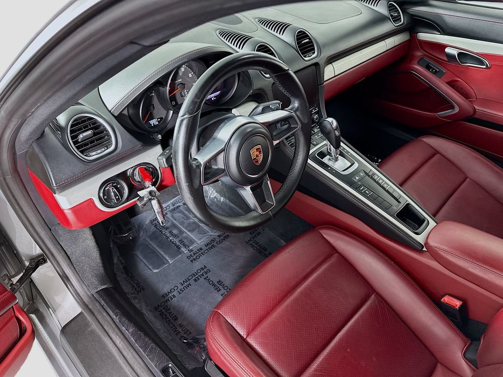 Used 2019 Porsche 718 Cayman RWD image 20
