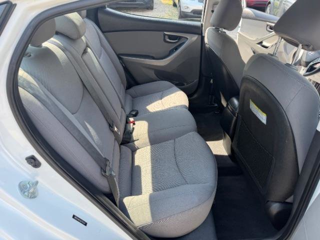 Used 2016 Hyundai Elantra SE FWD image 25