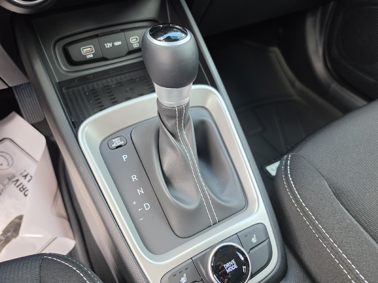New 2026 Hyundai Venue SEL FWD image 27