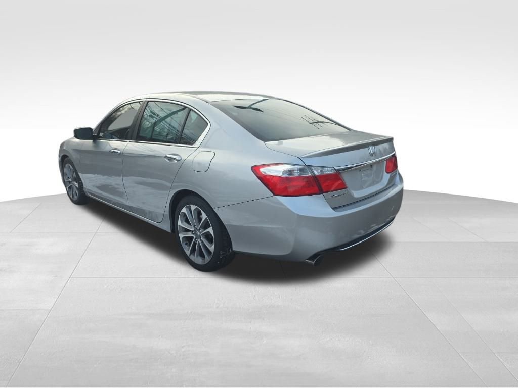 Used 2013 Honda Accord Sport image 7