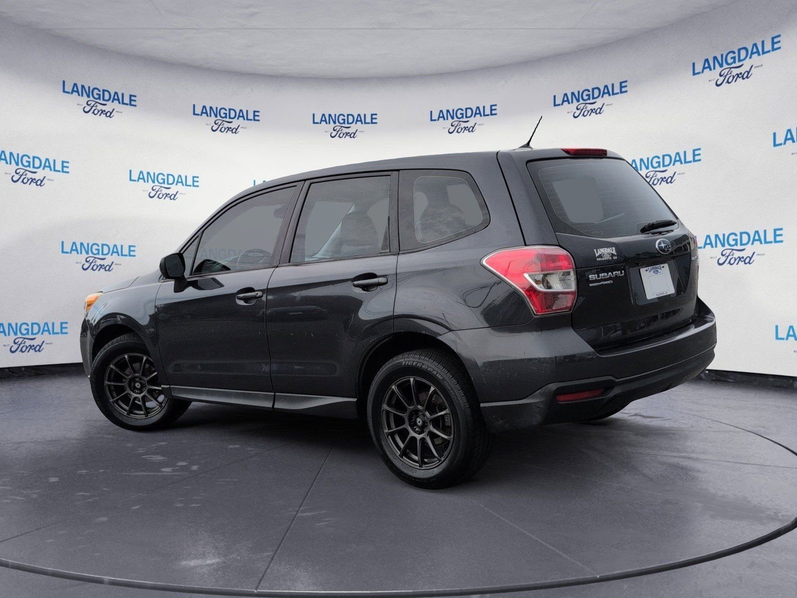 Used 2015 Subaru Forester 2.5i AWD/4WD image 9