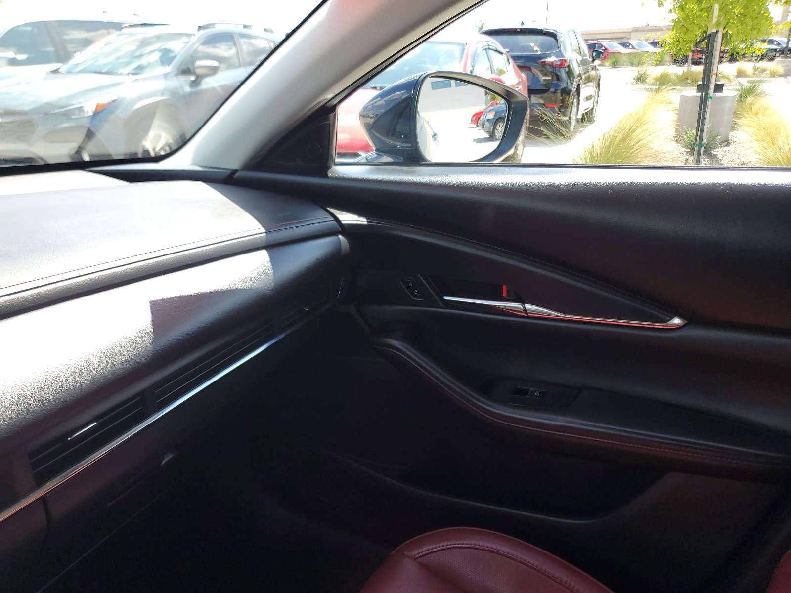 Used 2025 MAZDA CX-30 AWD 2.5 S w/ Preferred Package image 32