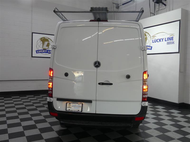 Used 2015 Mercedes-Benz Sprinter 2500 image 7