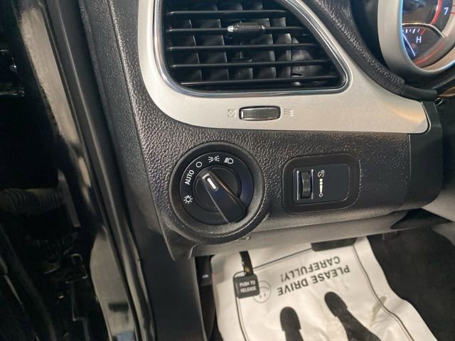 Used 2020 Dodge Journey SE w/ Blacktop Package image 11