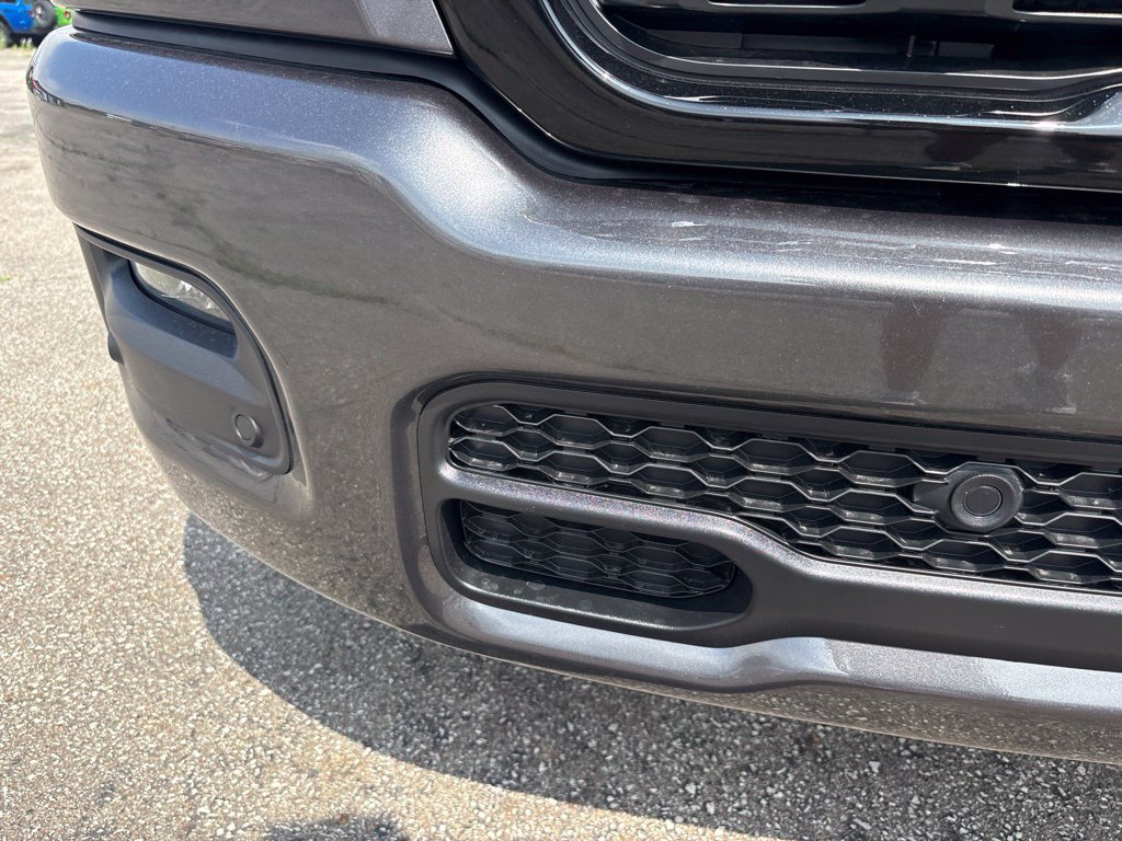 New 2026 RAM 1500 Express AWD/4WD image 9