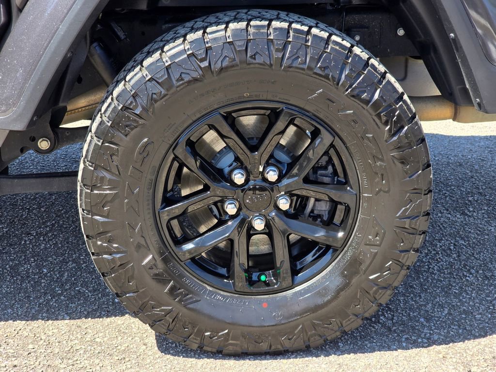 Used 2021 Jeep Gladiator Sport AWD/4WD image 22