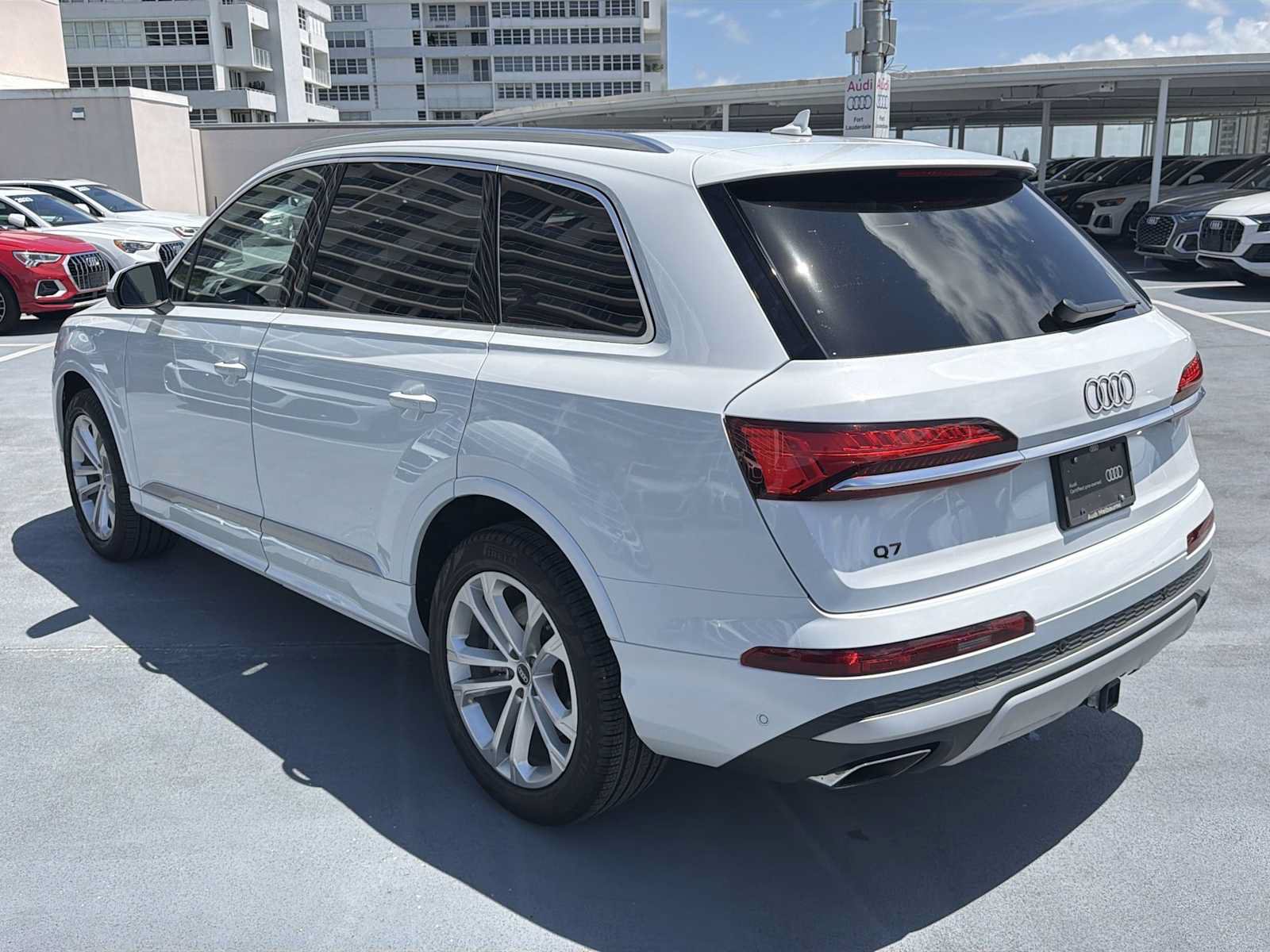 Certified 2025 Audi Q7 3.0T Premium Plus w/ Premium Plus Package AWD/4WD image 4