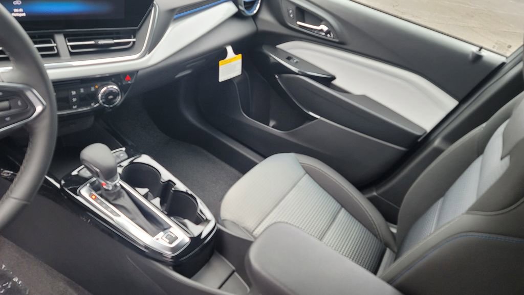 New 2026 Chevrolet Trax LT image 23