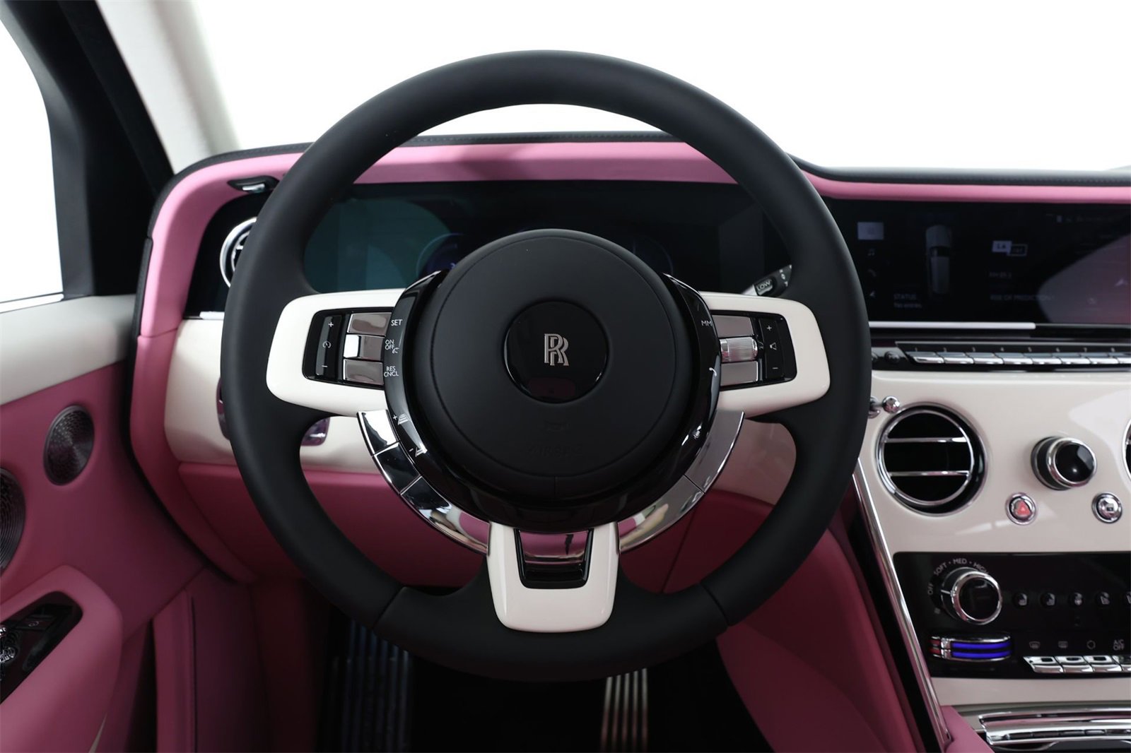 New 2025 Rolls-Royce Cullinan w/ Dynamic Package image 12