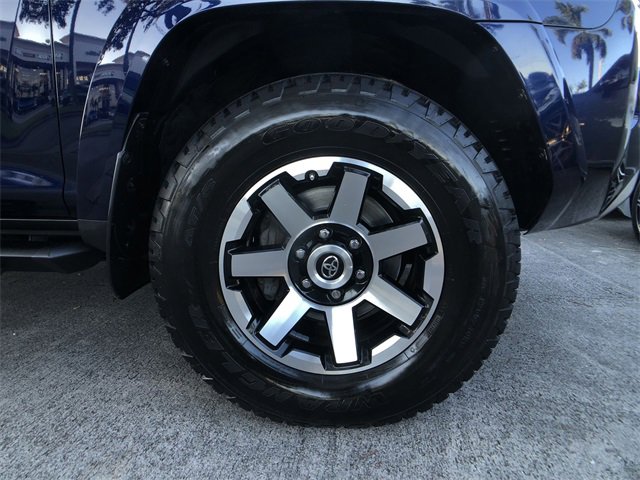 Used 2020 Toyota 4Runner TRD Off-Road Premium image 18