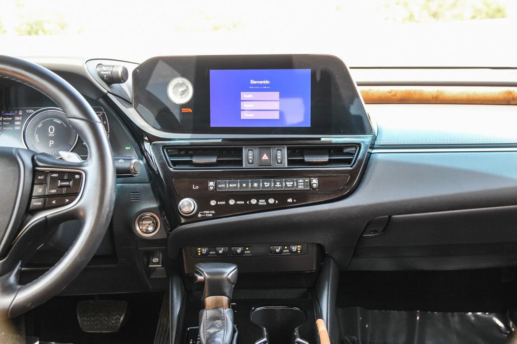 Certified 2024 Lexus ES 300h w/ Premium Package FWD image 14