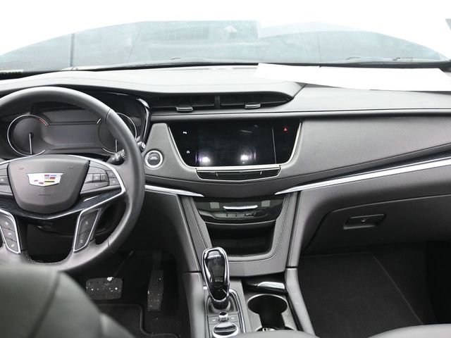 Certified 2025 Cadillac XT5 Premium Luxury image 24