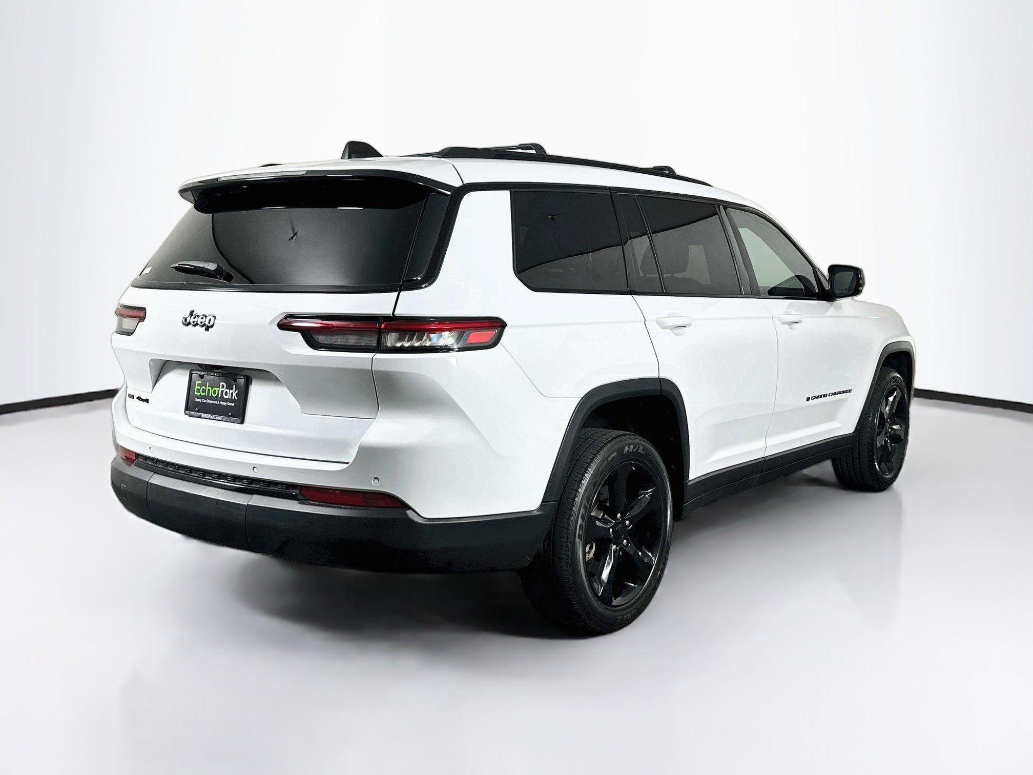 Used 2023 Jeep Grand Cherokee L Laredo AWD/4WD image 9