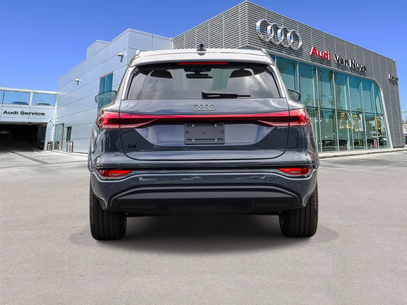 Used 2025 Audi Q6 e-tron Premium w/ Convenience Package RWD image 3