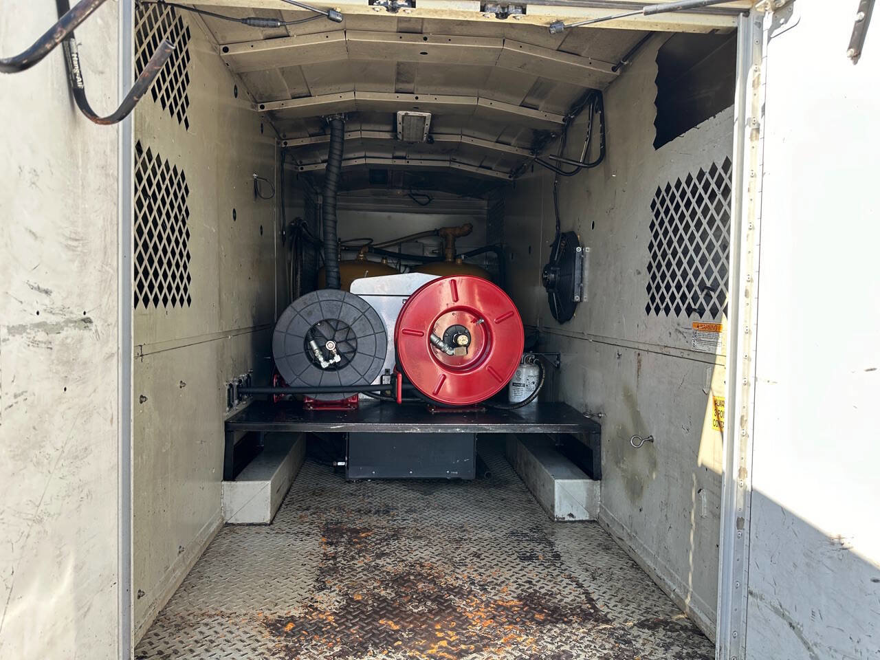 Used 2015 Freightliner Sprinter 3500 w/ Suspension Package I image 14