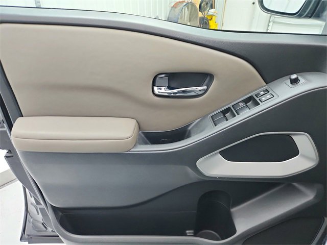 Used 2022 Nissan Frontier SV w/ Graphics Package image 30