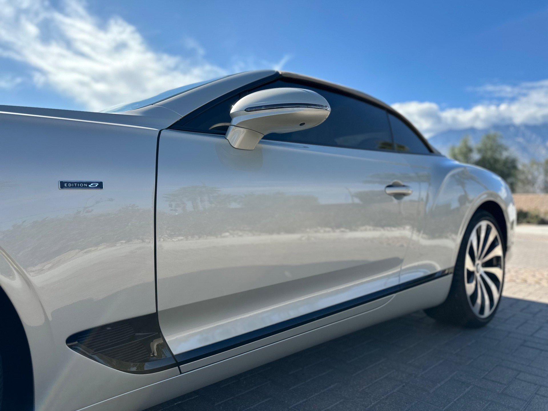 Used 2024 Bentley Continental GT V8 image 28