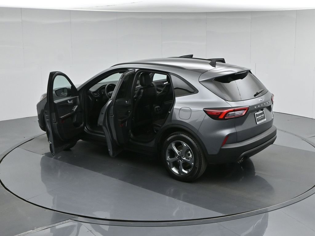 Certified 2025 Ford Escape ST-Line AWD/4WD image 45