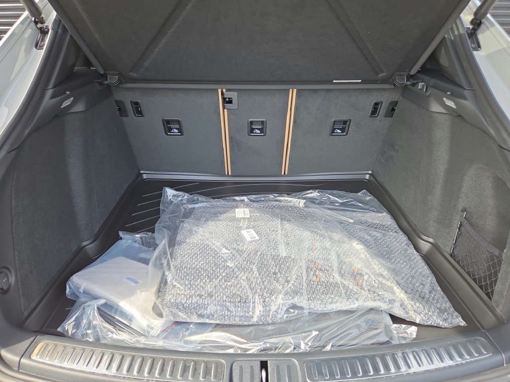 Certified 2026 Porsche Macan S AWD/4WD image 31