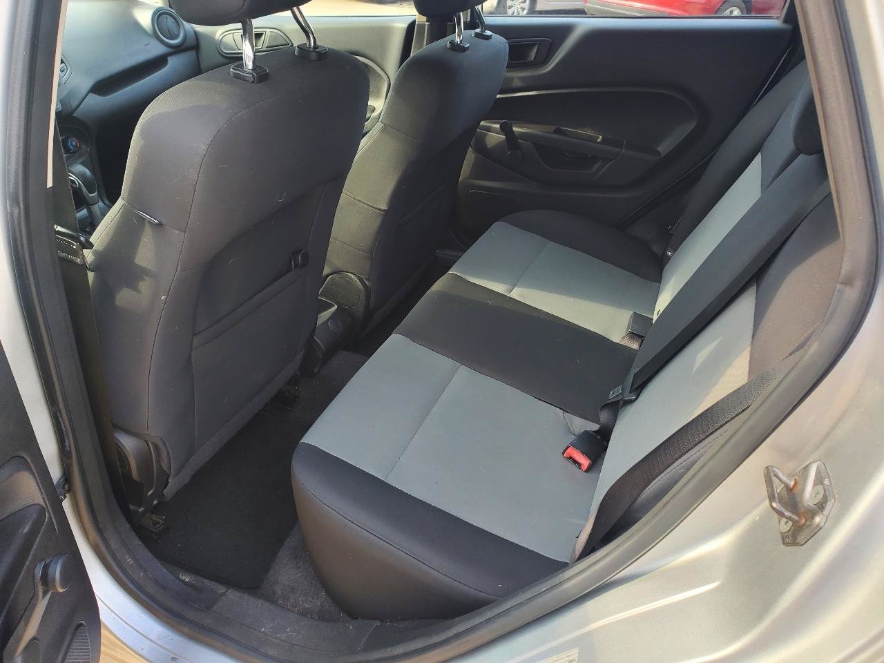 Used 2016 Ford Fiesta S FWD image 13