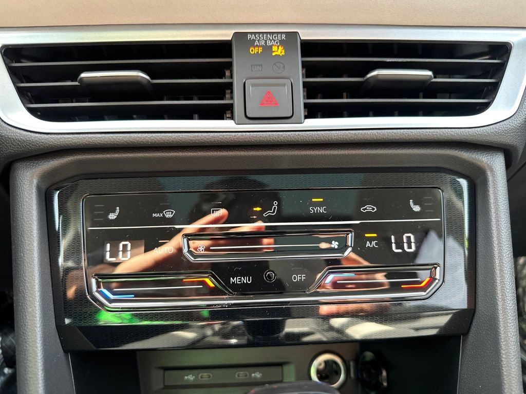 New 2026 Volkswagen Taos SE AWD/4WD image 24