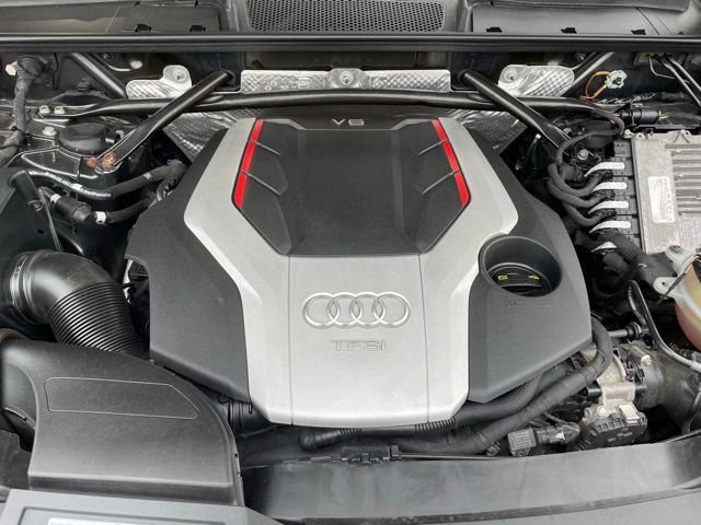 Used 2018 Audi SQ5 Premium Plus w/ Navigation Package AWD/4WD image 34