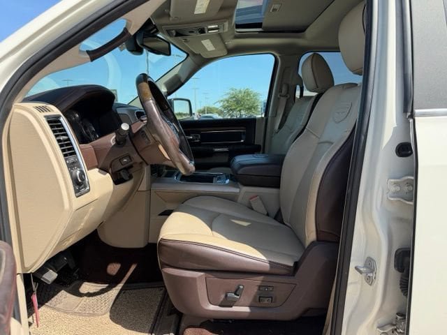 Used 2018 RAM 1500 Laramie Longhorn w/ Longhorn Southfork Package AWD/4WD image 14