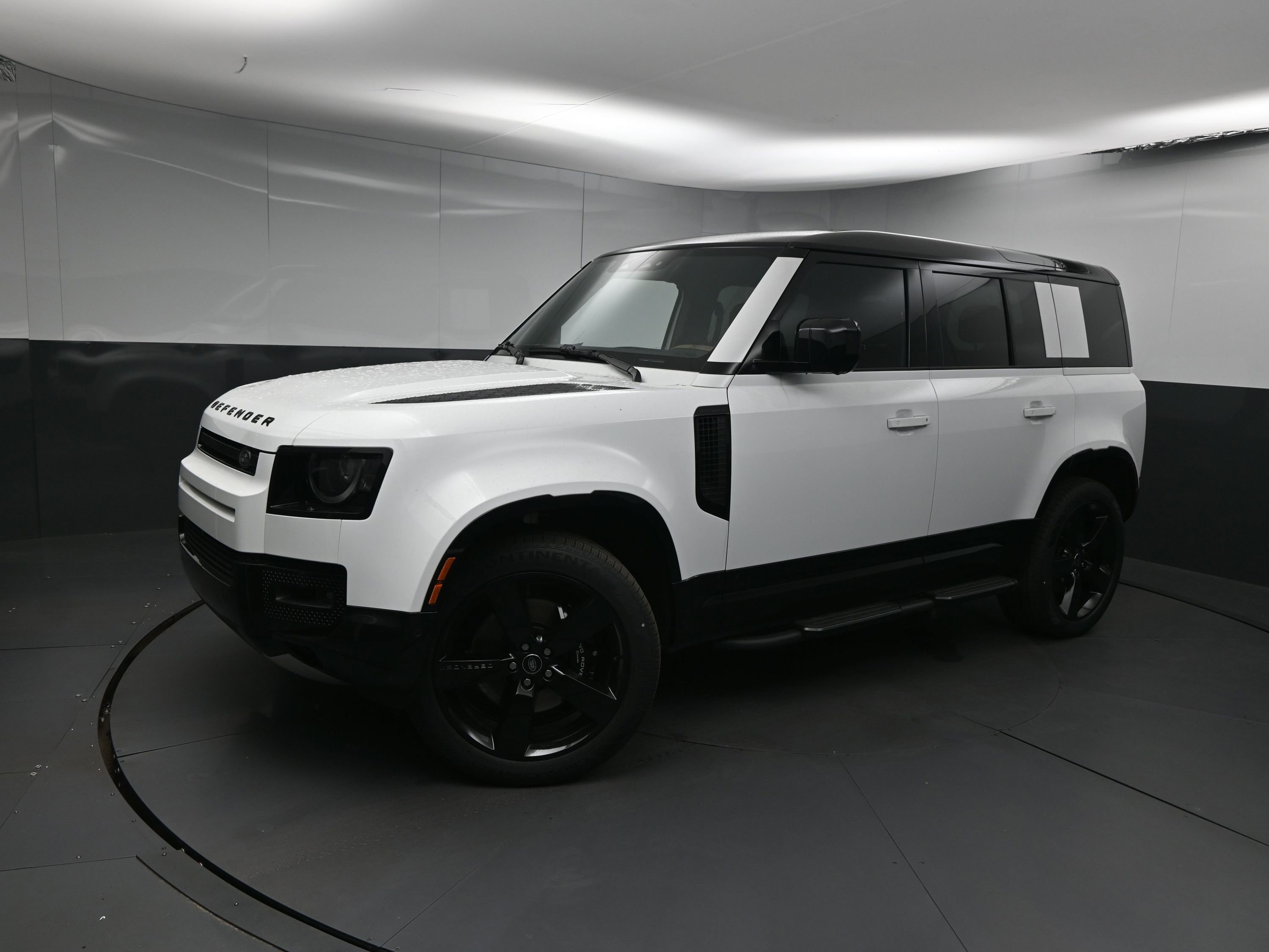 New 2025 Land Rover Defender 110 V8