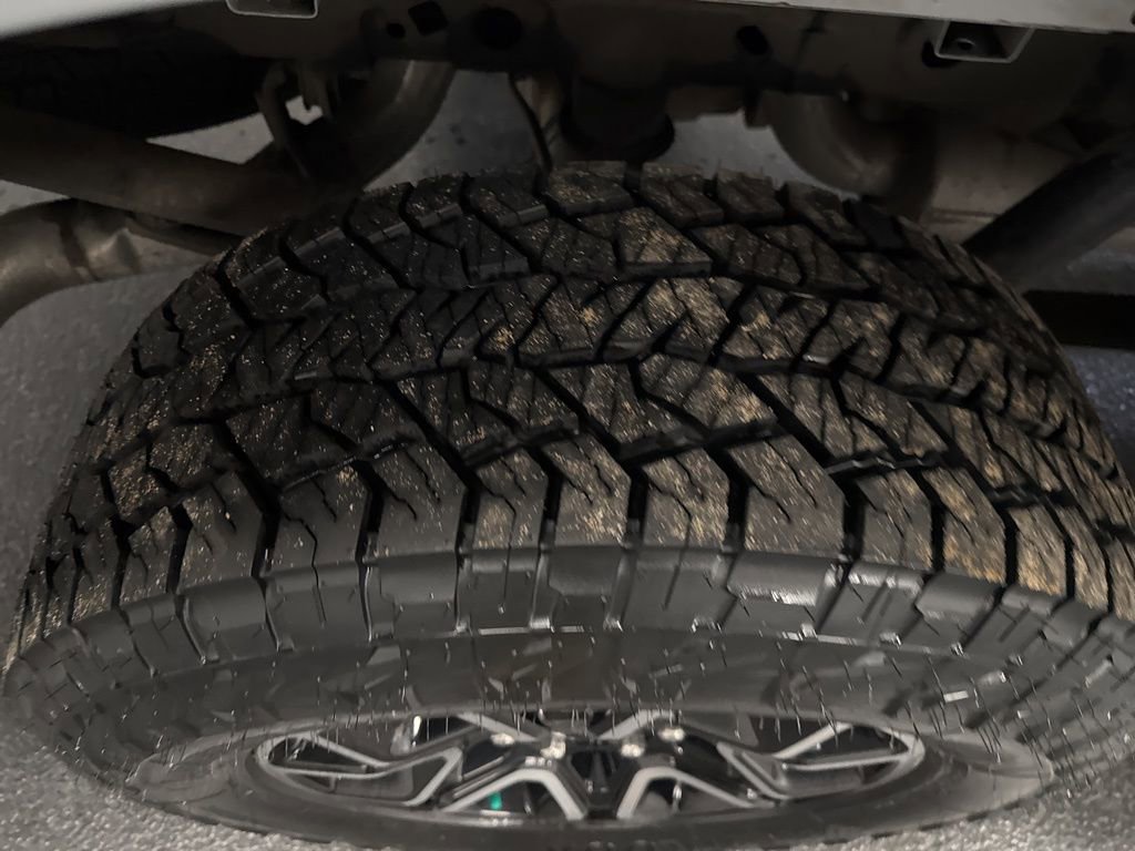 Used 2022 Ford F150 XLT w/ Equipment Group 302A High image 16