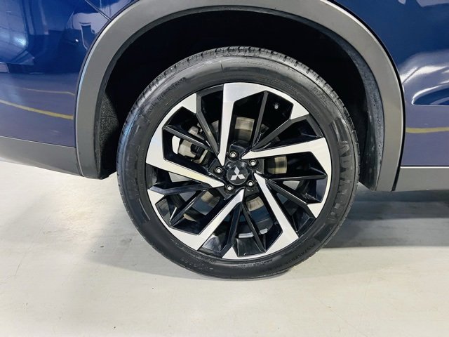 Used 2024 Mitsubishi Outlander SE image 13