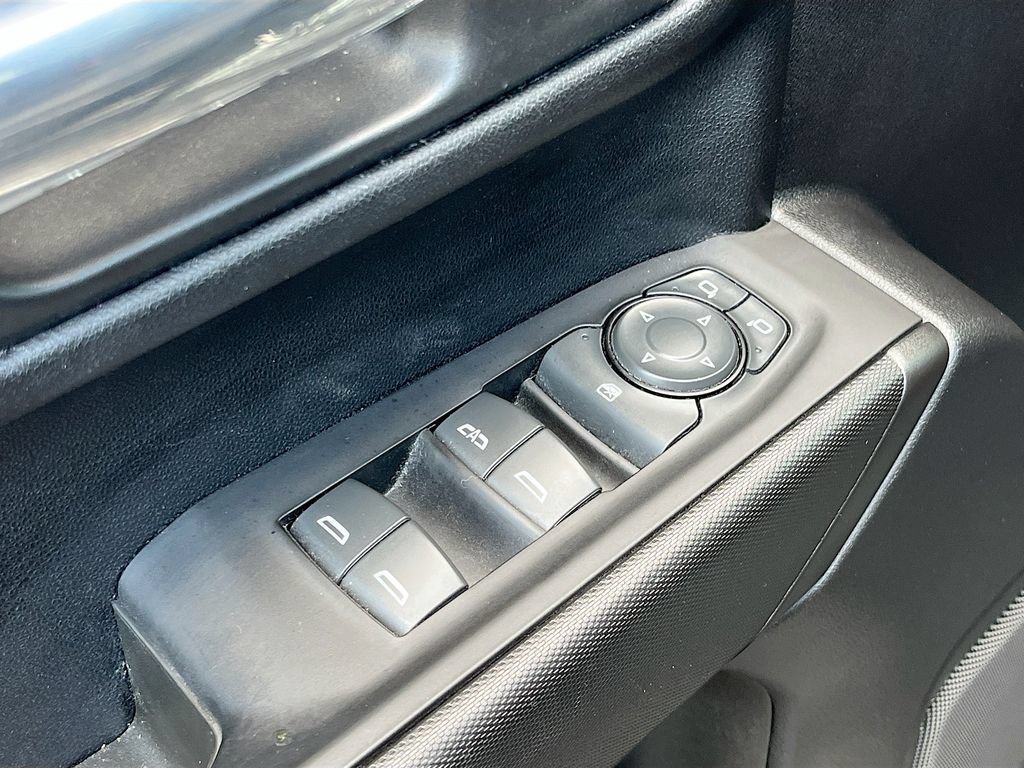 Used 2023 Chevrolet Silverado 1500 Custom AWD/4WD image 17