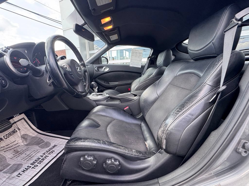 Used 2014 Nissan 370Z Touring w/ Sport Package RWD image 22