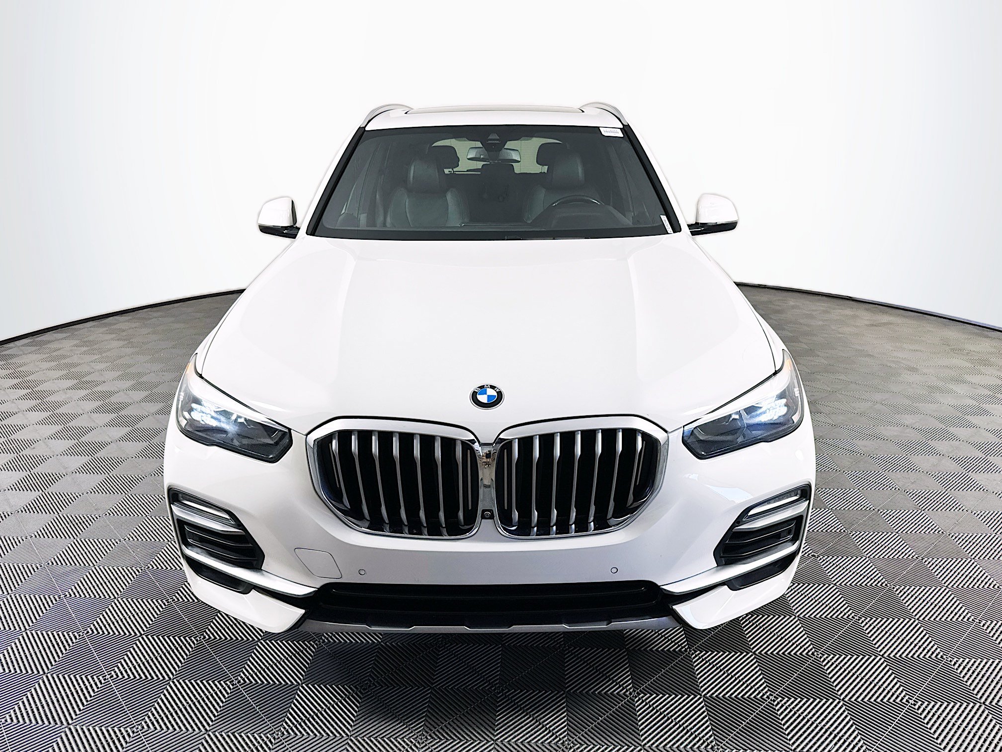 Used 2020 BMW X5 sDrive40i w/ Convenience Package RWD image 2